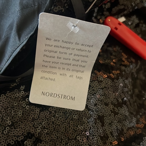 MAC DUGGAL V-NECK SEQUINED BALL GOWN size 10 brand new black - Picture 6 of 8